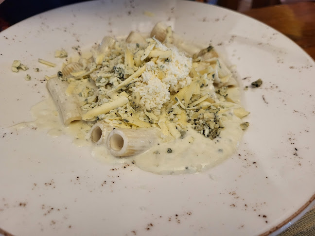 Opinii despre Taverna D'Amici în Râmnicu Vâlcea - Gastronomie și ospitalitate