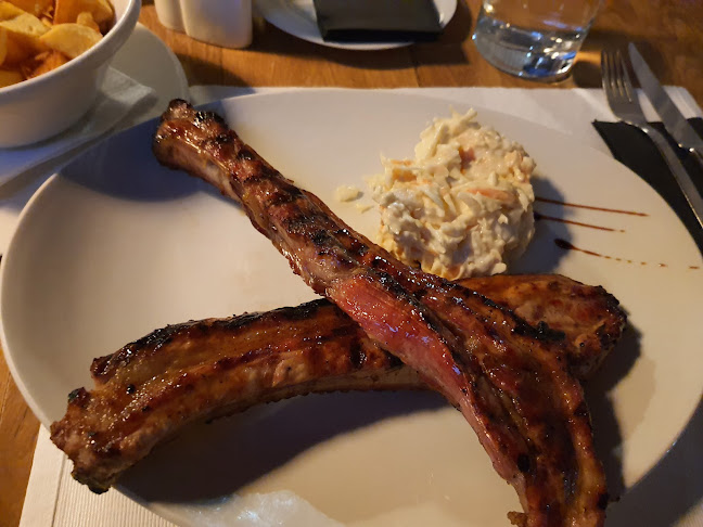 Opinii despre Noir Restaurant în Piatra Neamț - Gastronomie și ospitalitate