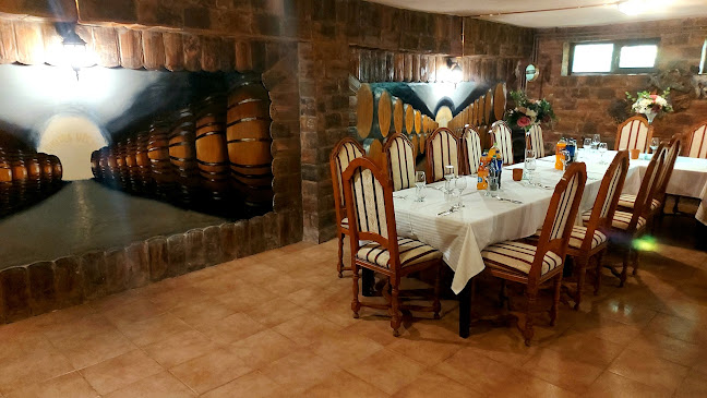 Curtea Veche - Gastronomie și ospitalitate