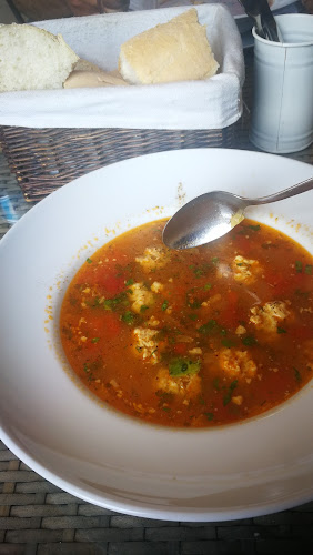 Opinii despre Nunta Zamfirei steak house în Craiova - Gastronomie și ospitalitate