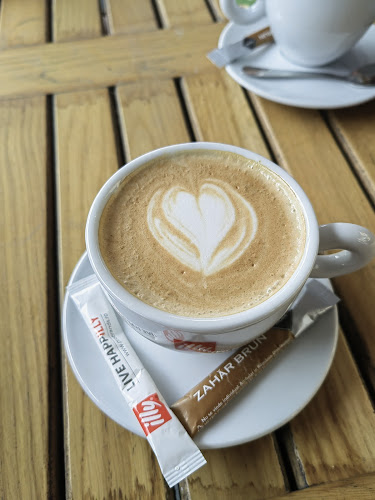 Restaurant & Pizzeria Daemi - Gastronomie și ospitalitate