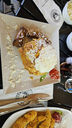 Opinii despre La Doi Frați în Slănic - Gastronomie și ospitalitate