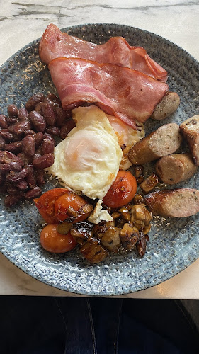 Bulevardul Ștefan cel Mare și Sfânt nr. 10-12, Iași 700259