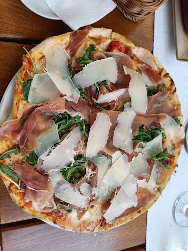 La Famiglia - București