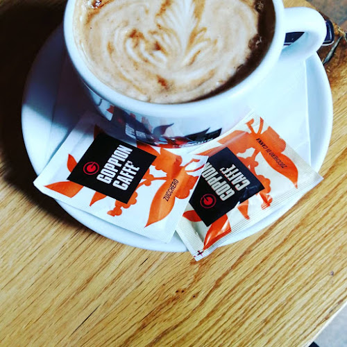 Comentarii opinii despre Livada