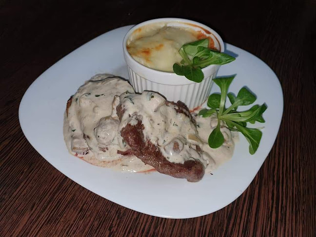 Opinii despre Decebal Restaurant & Bar în Arad - Gastronomie și ospitalitate