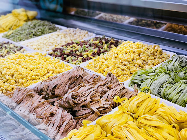 Rigatoni Pasta Bar - Gastronomie și ospitalitate