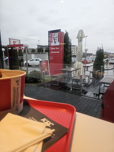 Comentarii opinii despre KFC Bistrița Drive-Thru