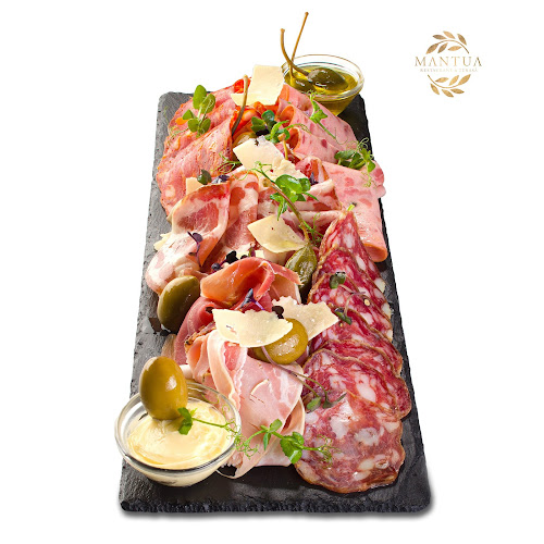 Opinii despre Mantua Restaurant&Lounge în Arad - Gastronomie și ospitalitate