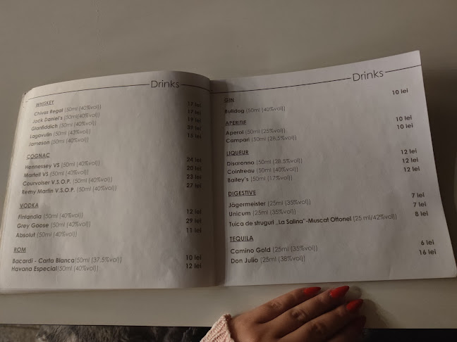 Amaretto Caffe - Gastronomie și ospitalitate