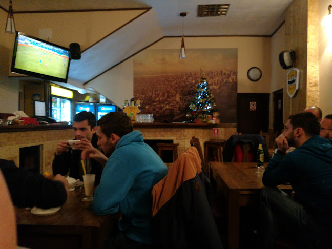 Blue Hours - Gastronomie și ospitalitate