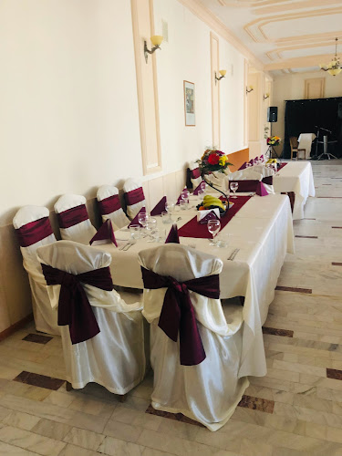 RESTAURANT MUNTENIA - Câmpina