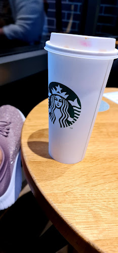 Starbucks - Gastronomie și ospitalitate