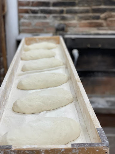 Comentarii opinii despre Brutăria Lae Pecu