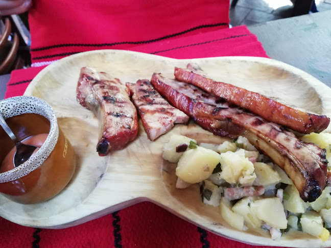Opinii despre Ceasu' Rău în Brașov - Gastronomie și ospitalitate