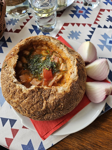 Strada Cota 1400 7, Sinaia 106100