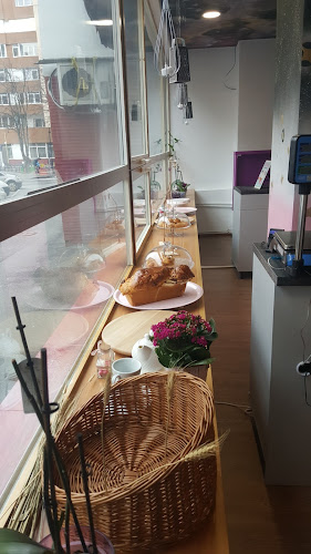 K O S M I K - Gastronomie și ospitalitate