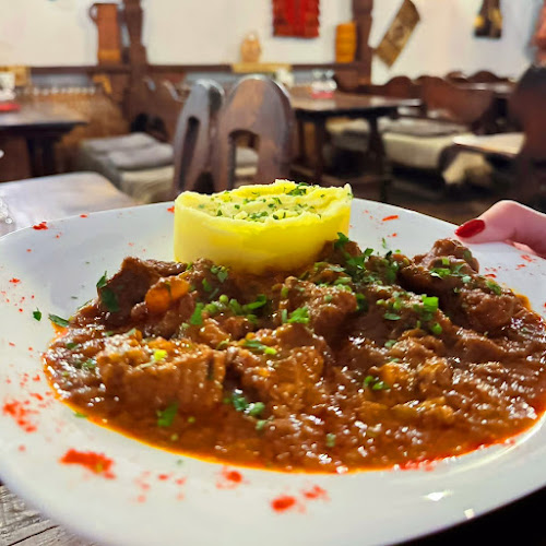 Crama Veche - Gastronomie și ospitalitate