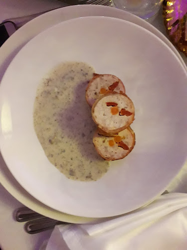 Opinii despre Classic Ballroom în Vaslui - Gastronomie și ospitalitate