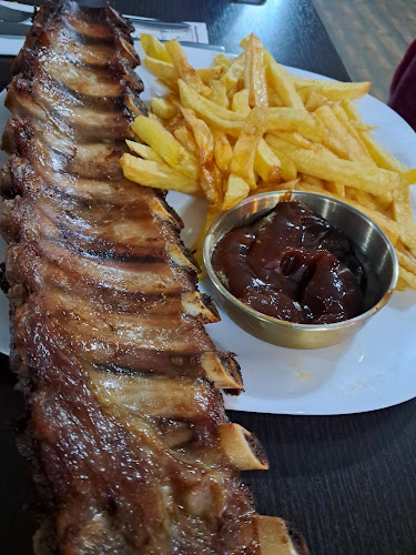 Opinii despre Popasul Turistic Vişina în Bumbești-Jiu - Gastronomie și ospitalitate