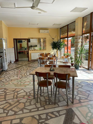 Opinii despre Puisor în Curtea de Argeș - Gastronomie și ospitalitate