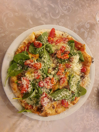 Opinii despre Turnul Berarilor în Piatra Neamț - Gastronomie și ospitalitate