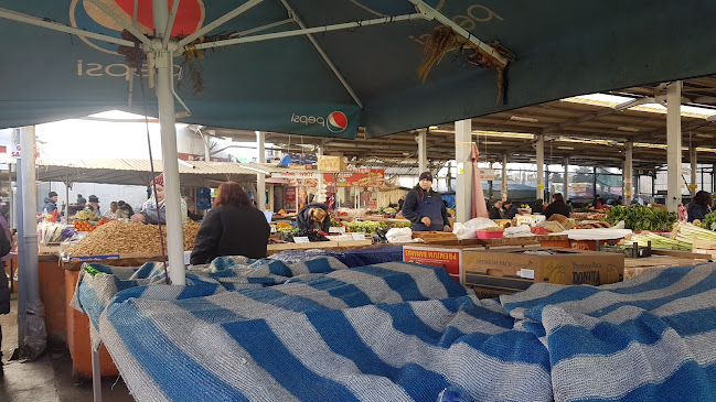 Opinii despre Piaţa Drumul Taberei 2 în București - Gastronomie și ospitalitate