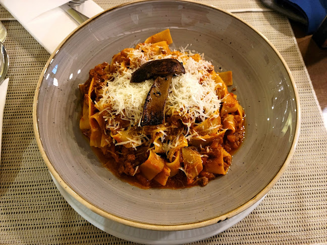 The Manor Restaurant & Lounge