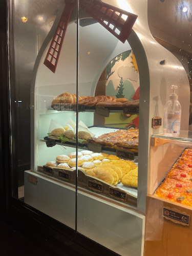 Scufița Roșie - Gastronomie și ospitalitate