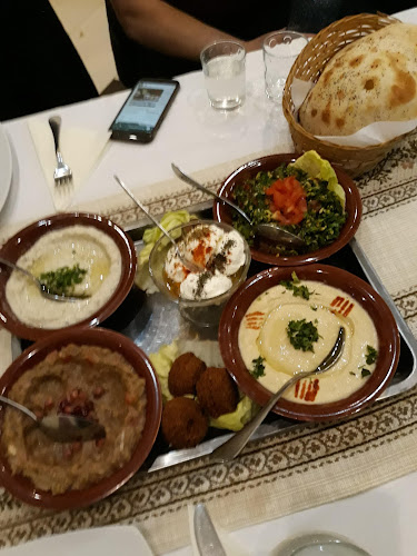 Strada Mihai Eminescu 28, Arad 310085, România