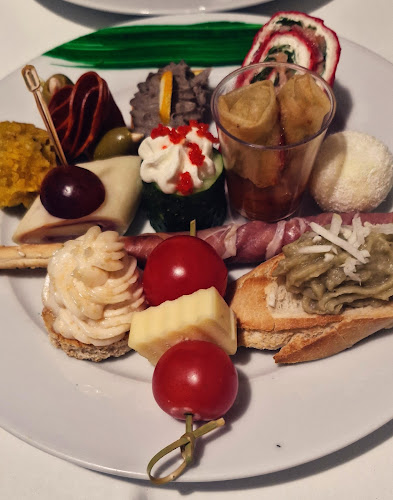 Opinii despre Restaurant Pizzerie Pensiune Sole Mio Păulești în Păulești - Gastronomie și ospitalitate