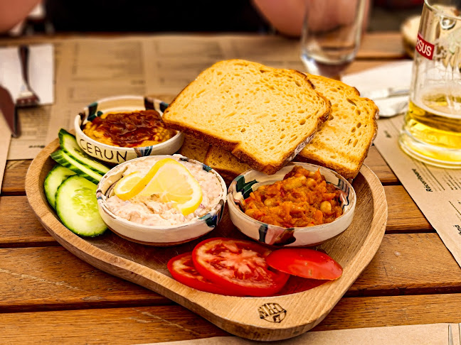 La Ceaun - Piata Sfatului