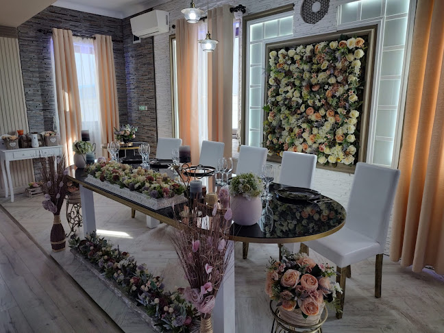 White House - Gastronomie și ospitalitate