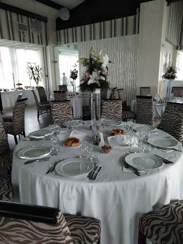 Opinii despre Restaurant Uptown Mondial în Târgoviște - Gastronomie și ospitalitate