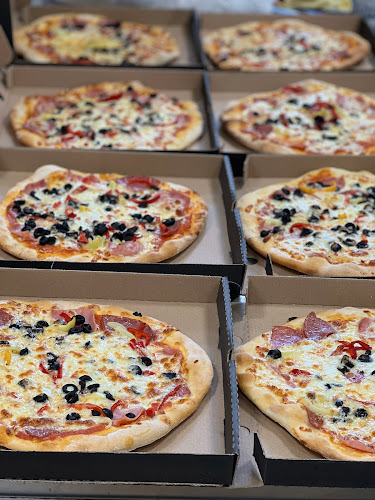 Comentarii opinii despre YvY Catering