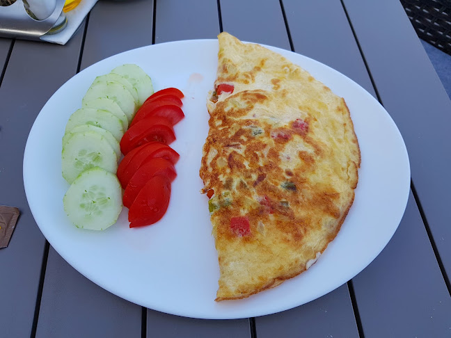 Unnamed Road, Constanța 900178