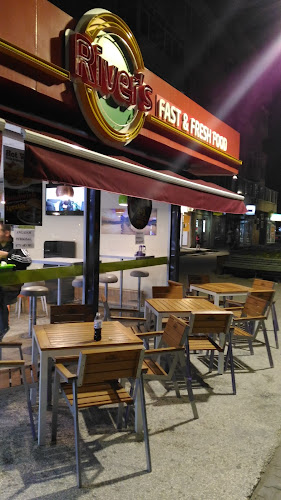 Opinii despre River's Fast & Fresh Food în Călărași - Gastronomie și ospitalitate