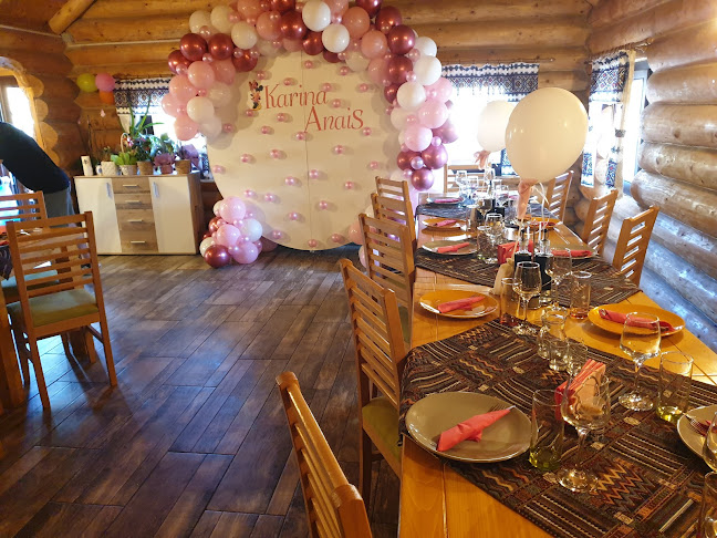 Restaurant "La Izvor", Moinesti - Moinești