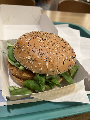 McDonald's Unirea - Gastronomie și ospitalitate