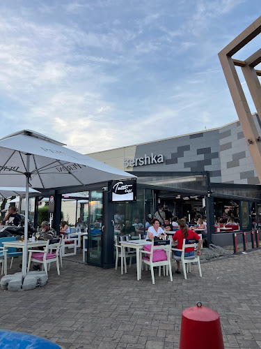 Tutti Cafe - Gastronomie și ospitalitate