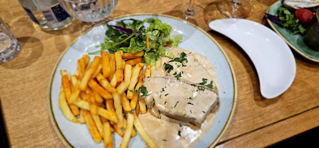 Opinii despre Amadeus în Galați - Gastronomie și ospitalitate