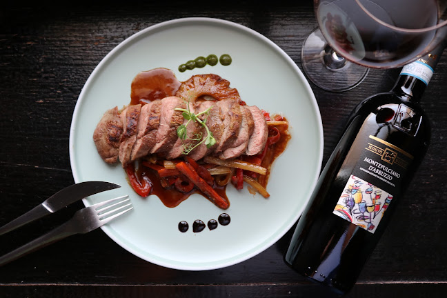 Opinii despre Casa Sattler în Pitești - Gastronomie și ospitalitate