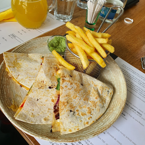 Bistro Subcarpati - Gastronomie și ospitalitate