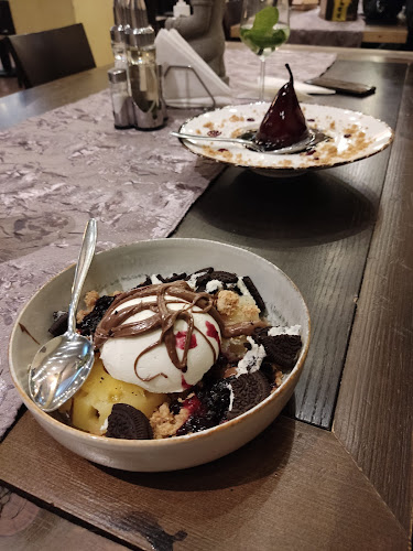 Strada Liviu Rebreanu 56, Gherla 405300