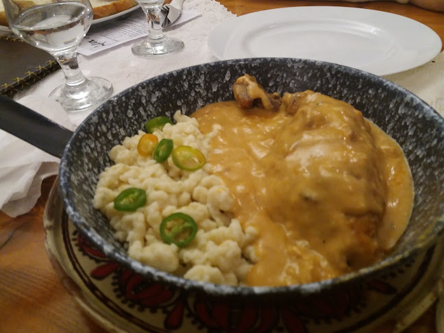 Strada Theodor Aman 9, Sinaia 106100