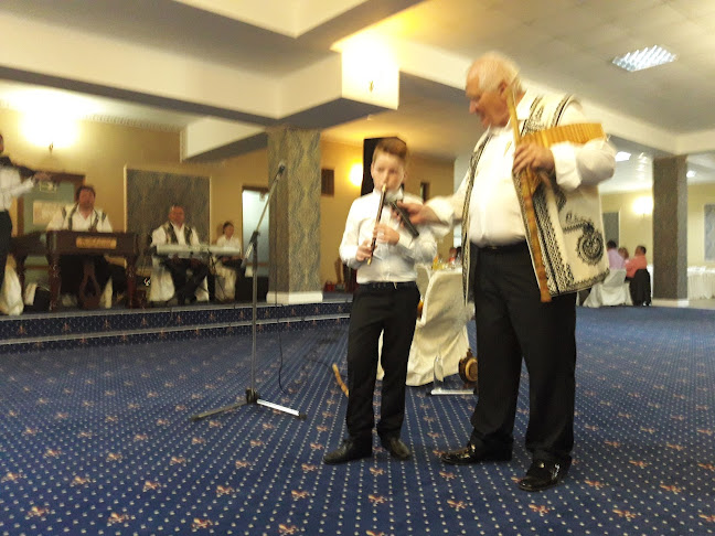 Opinii despre Zona de agrement Negraia în Filiași - Gastronomie și ospitalitate