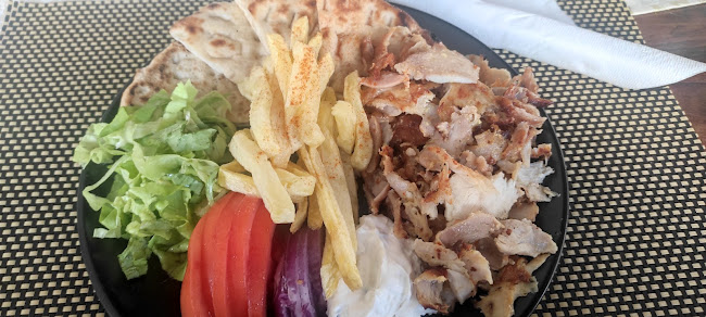 Opinii despre Mica Kalamata Greek Mixt Grill în Curtea de Argeș - Gastronomie și ospitalitate