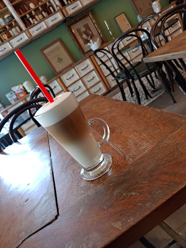 Comentarii opinii despre Viva la Vida Bistro-Hostel