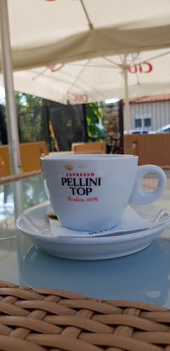 Breda Caffe & Car Wash