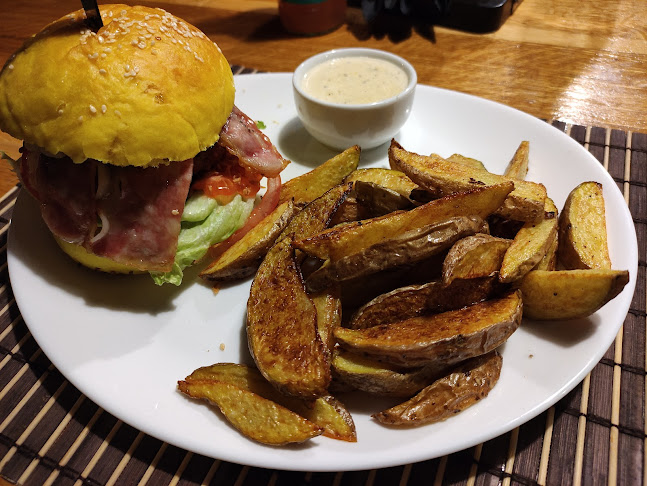 Opinii despre Han Budapesta Bistrita în Bistrița - Gastronomie și ospitalitate